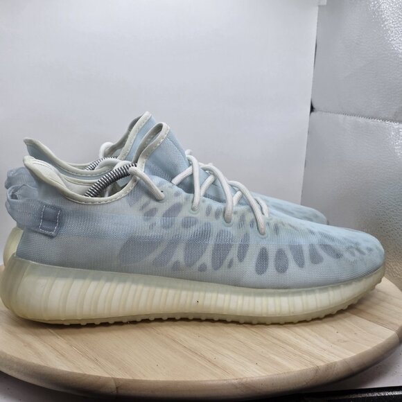 Size 11.5 - adidas Yeezy Boost 350 V2 Mono Ice - Picture 3 of 11